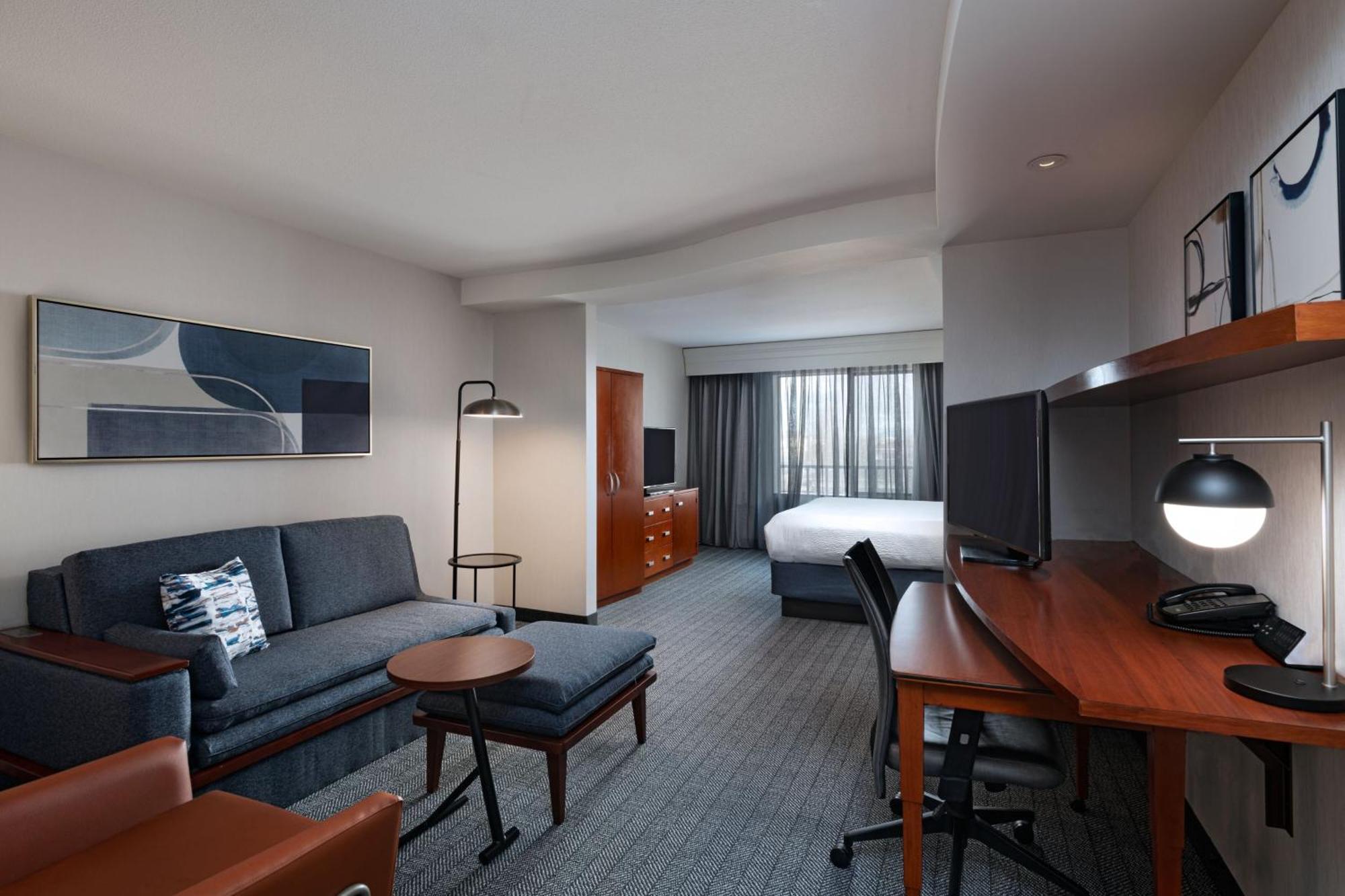 Courtyard By Marriott Boise West/Meridian Room photo